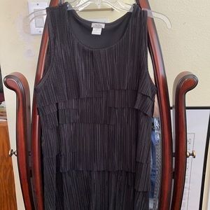 Sleeveless top super cute